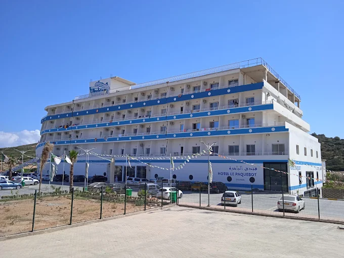 Hôtel Le Paquebot pour six (06) personnes (SKIKDA)